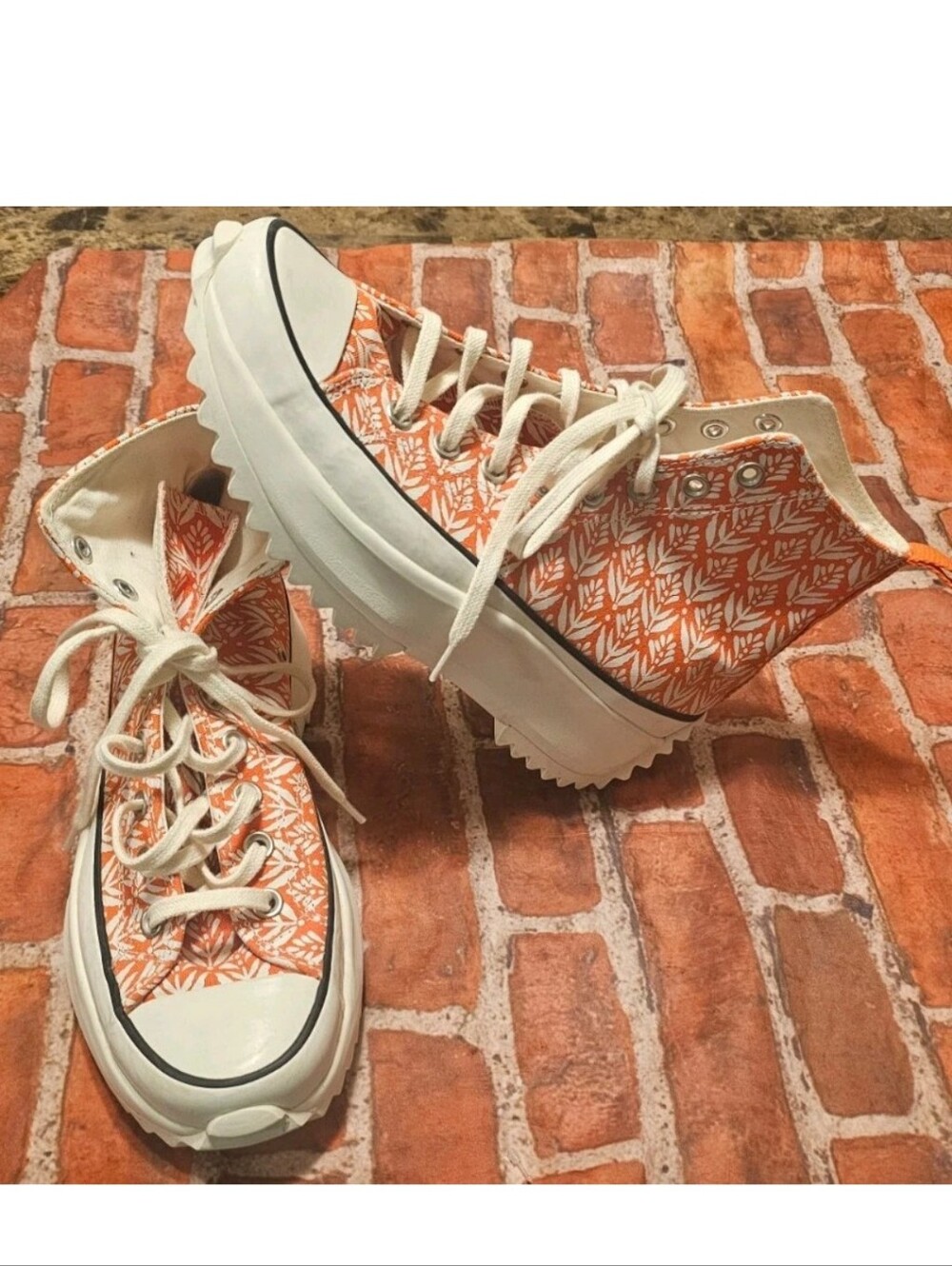 Converse Run Star Hike High Platform Bright Poppy Floral Sneakers M 8 W 9.5